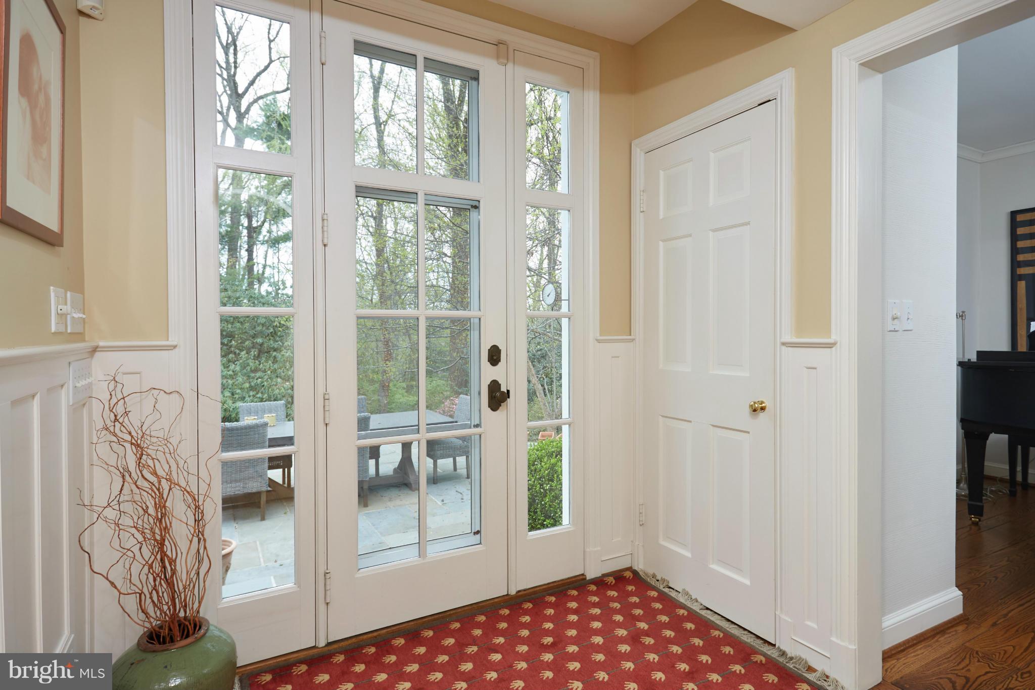 7301 Nevis Road Bethesda, MD 20817 - Photo 14 of 30 Interior (General)