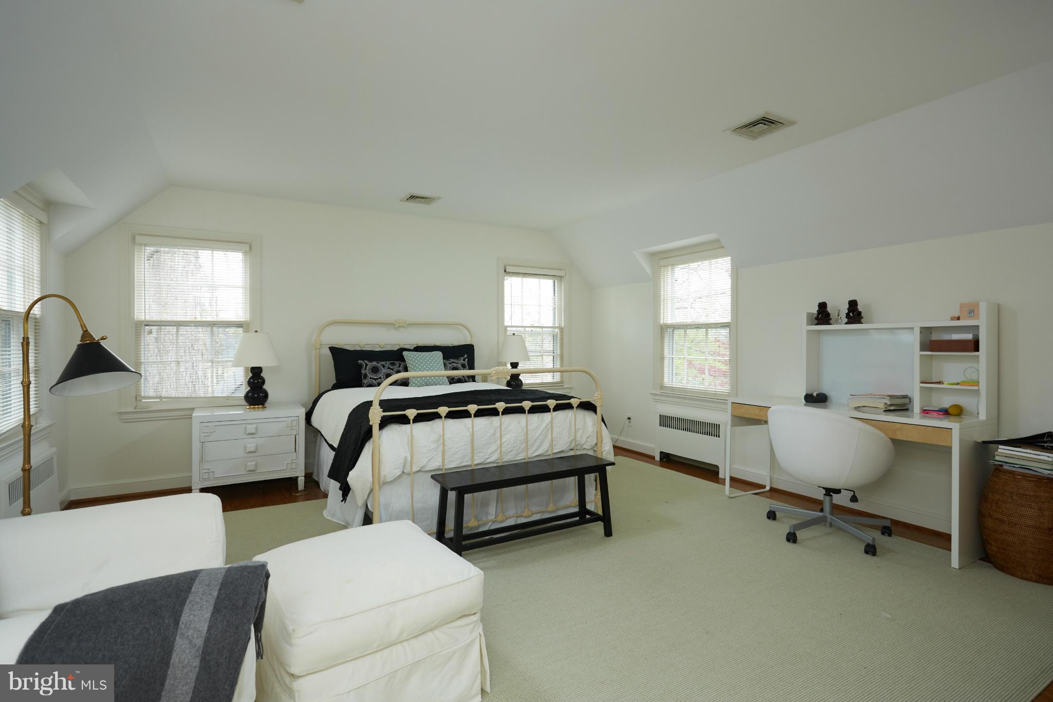 7301 Nevis Road Bethesda, MD 20817 - Photo 19 of 30 Bedroom