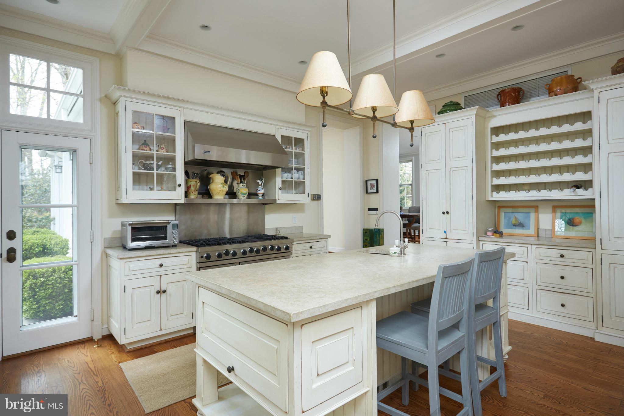 7301 Nevis Road Bethesda, MD 20817 - Photo 9 of 30 Kitchen