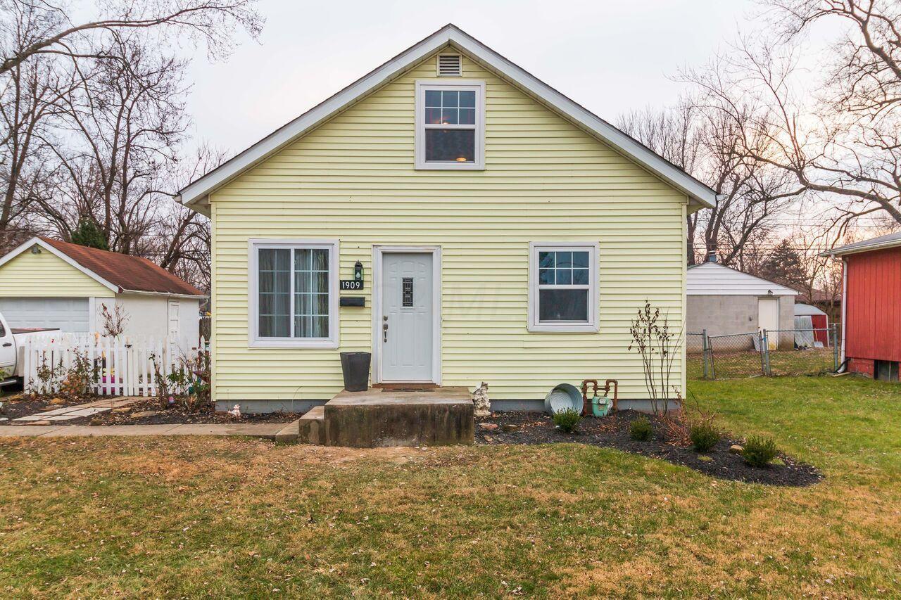 1909 Ferris Road Columbus, OH 43224 - Photo 3 of 28 Gallery Image 3
