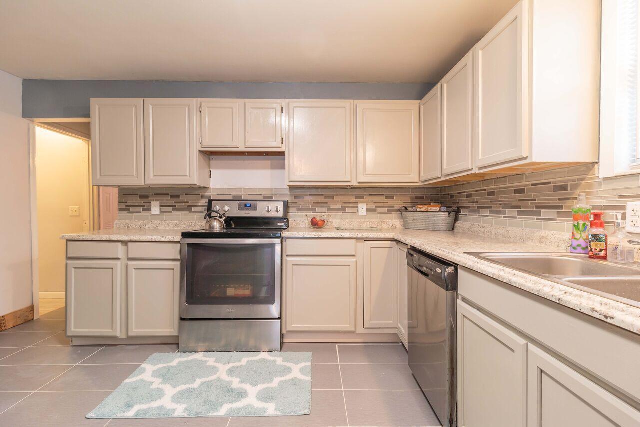 1909 Ferris Road Columbus, OH 43224 - Photo 8 of 28 Gallery Image 8