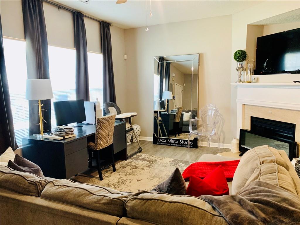 1757 Glen View Way Hampton, GA 30228 - Photo 3 of 24