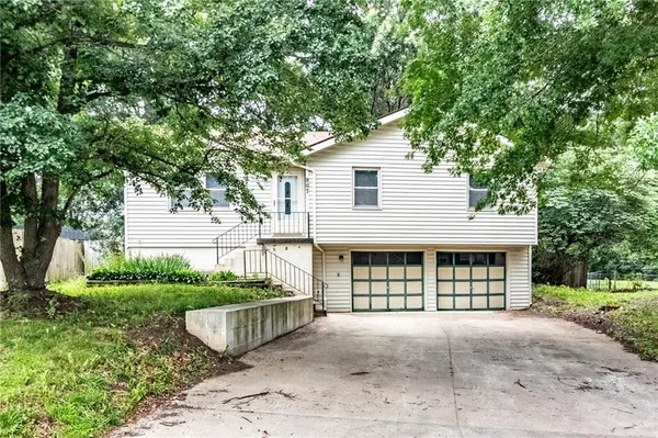 $259,000 | 807 Britany Drive, Warrensburg, MO 64093