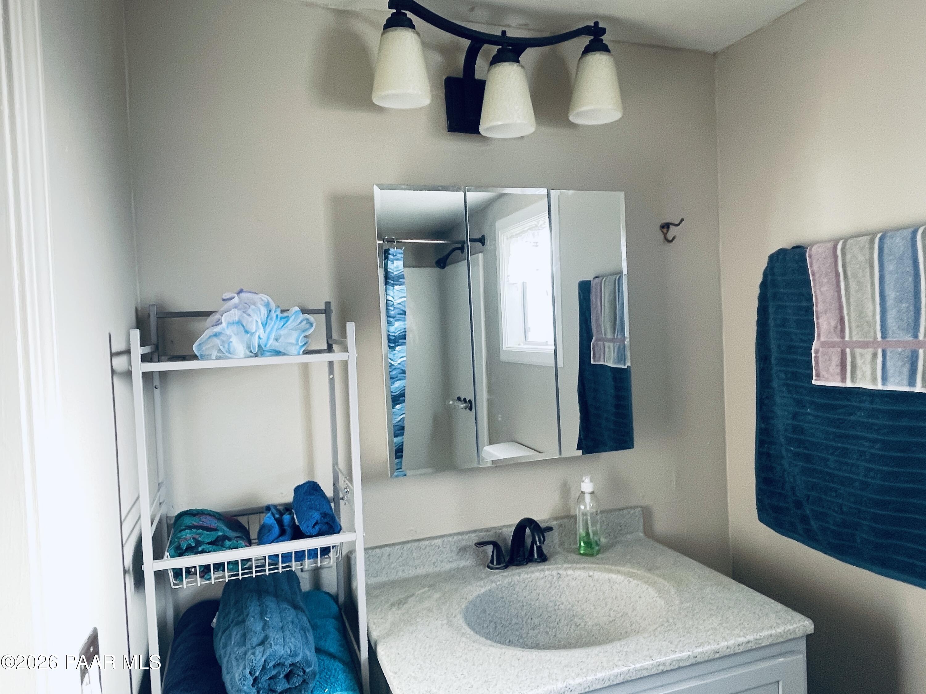 4630 Kerry Drive Rimrock, AZ 86335 - Photo 29 of 41 Master Bath