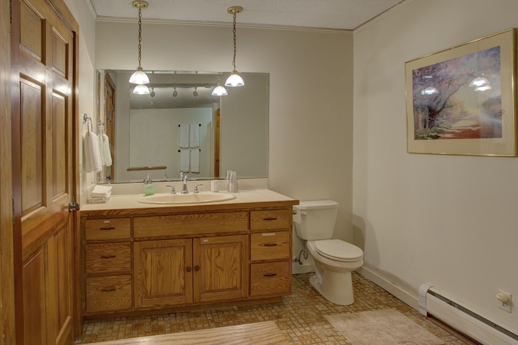 48 Southampton Road, Unit B Westhampton, MA 01027 - Photo 13 of 19 Gallery Image 13