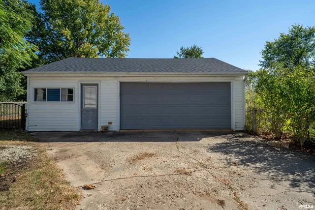 $138,000 | 316 Court Drive, Washington, IL 61571