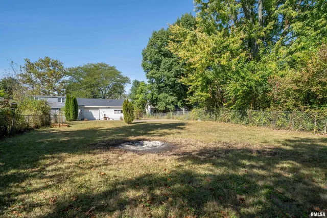 $138,000 | 316 Court Drive, Washington, IL 61571