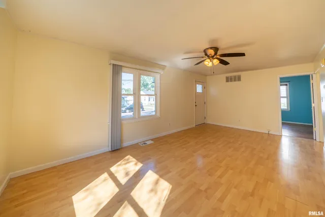 $138,000 | 316 Court Drive, Washington, IL 61571