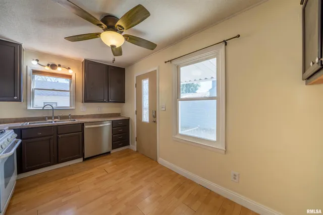 $138,000 | 316 Court Drive, Washington, IL 61571