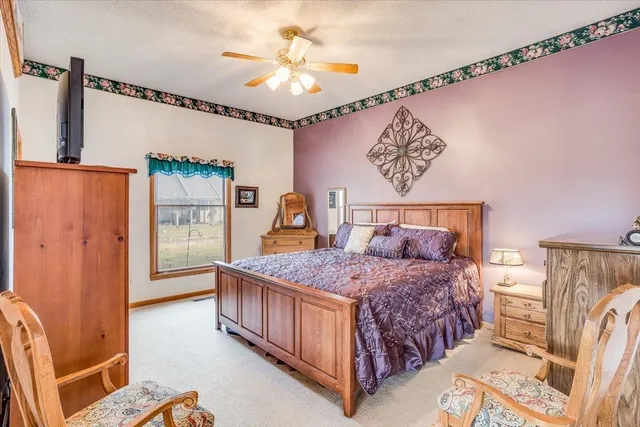 $269,000 | 316 Old Colony Court, North Newton, KS 67117