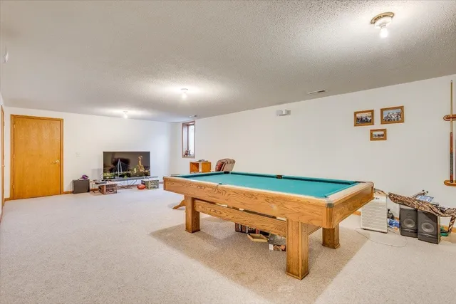 $269,000 | 316 Old Colony Court, North Newton, KS 67117