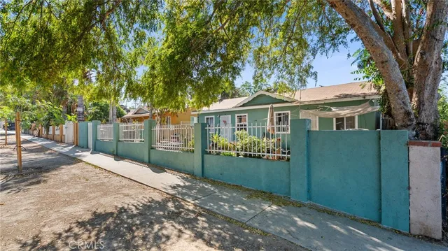$980,000 | 414 South Sheridan Street, Corona, CA 92882
