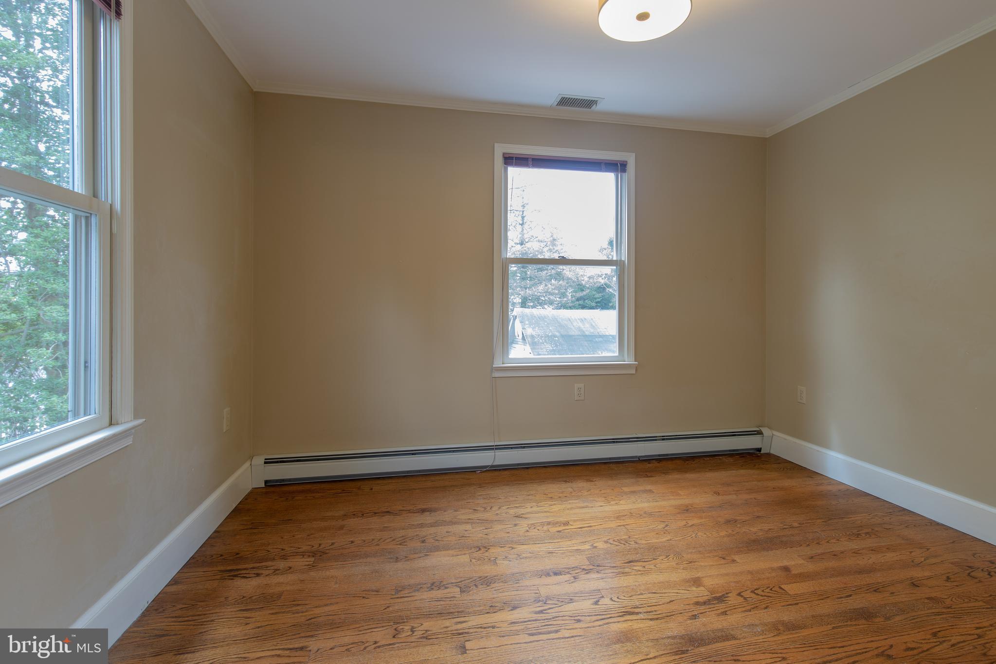 9214 Columbia Boulevard Silver Spring, MD 20910 - Photo 38 of 39