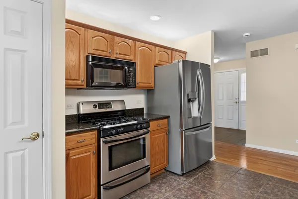 $367,500 | 355 Garden Circle, Yorkville, IL 60560