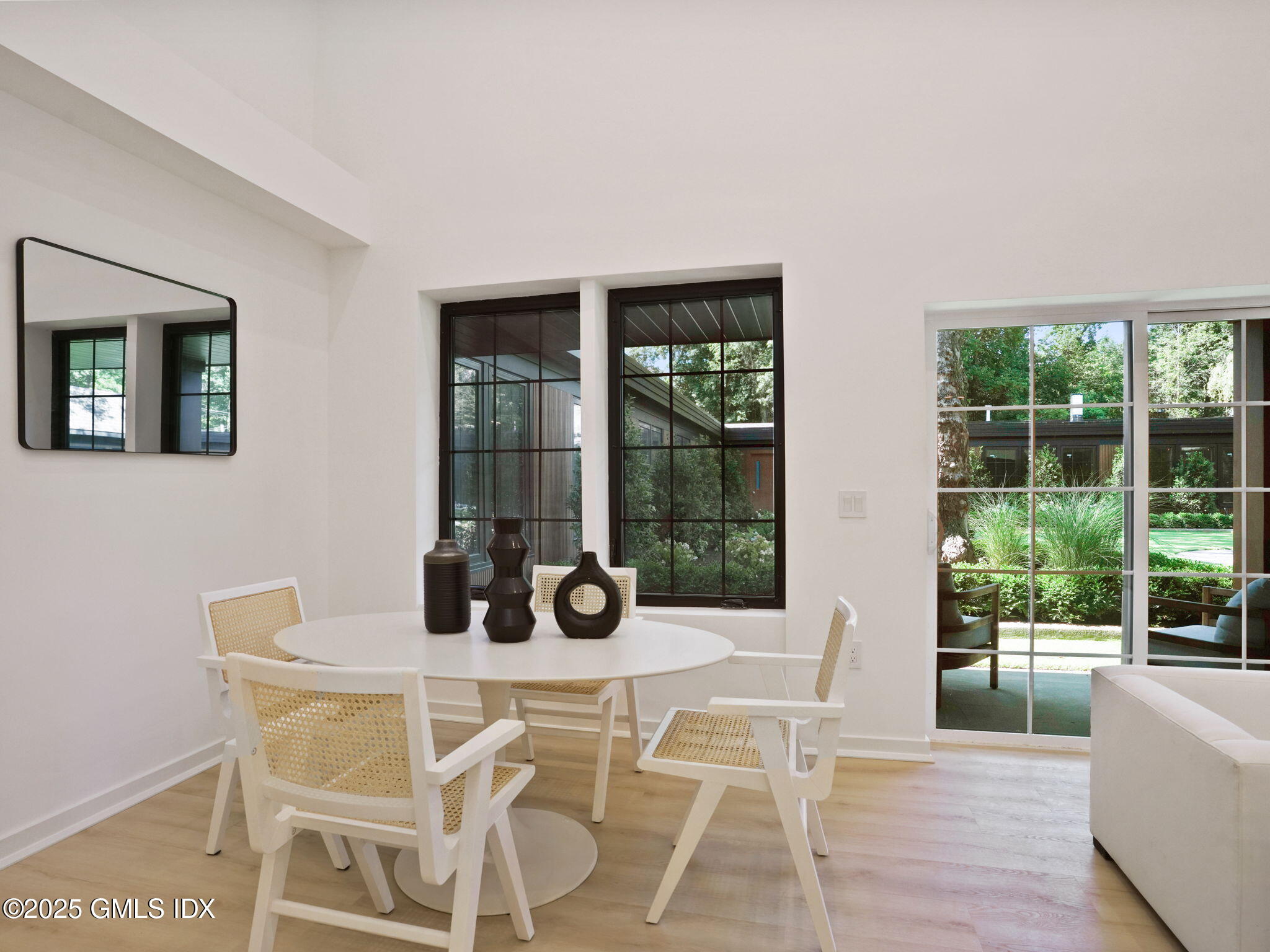 1188 King Street, Unit 117 Greenwich, CT 06831 - Photo 10 of 33 5-web-or-mls-1188-king-st-unit-117