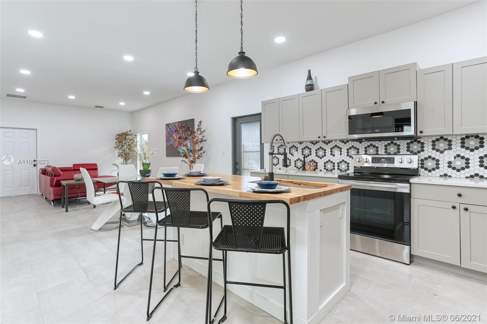 5631 Papaya Road West Palm Beach, FL 33413 - Photo 18 of 29 Gallery Image 18