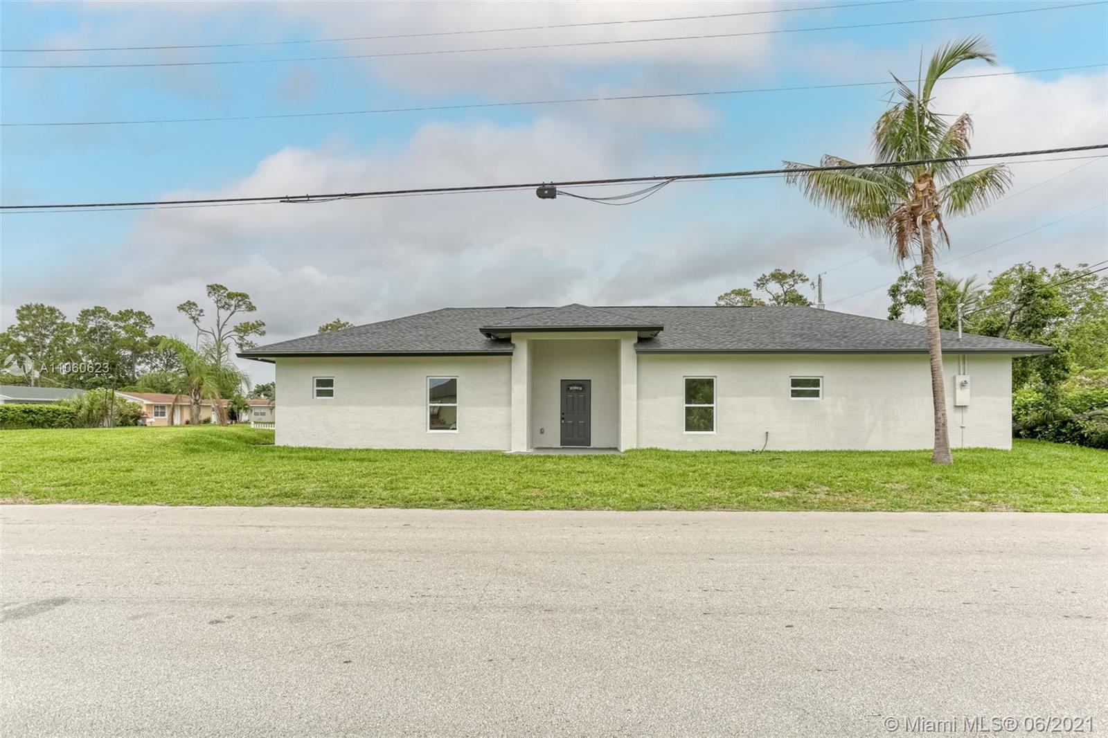 5631 Papaya Road West Palm Beach, FL 33413 - Photo 3 of 29 Gallery Image 3