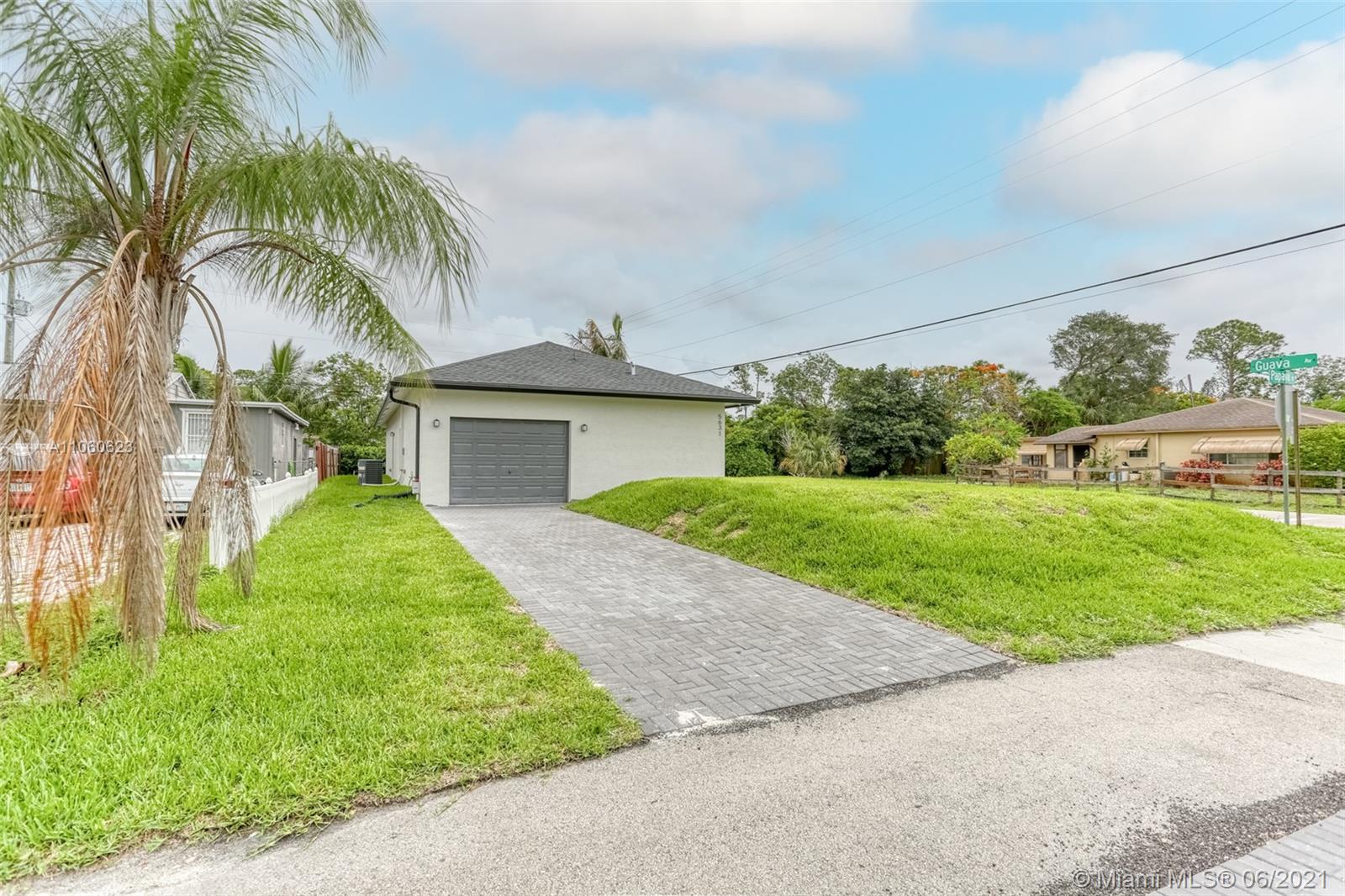 5631 Papaya Road West Palm Beach, FL 33413 - Photo 28 of 29 Gallery Image 28