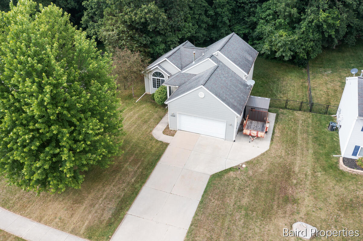 11227 Barnsley Road Lowell, MI 49331 - Photo 5 of 36