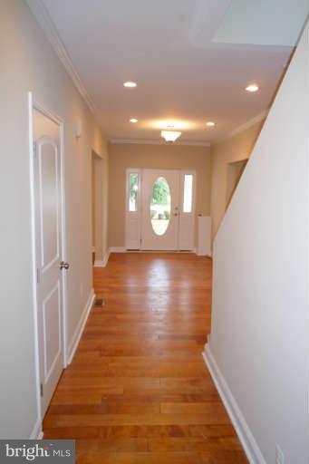 3402 Lynchester Road Baltimore, MD 21215 - Photo 6 of 29 Hallway / Foyer
