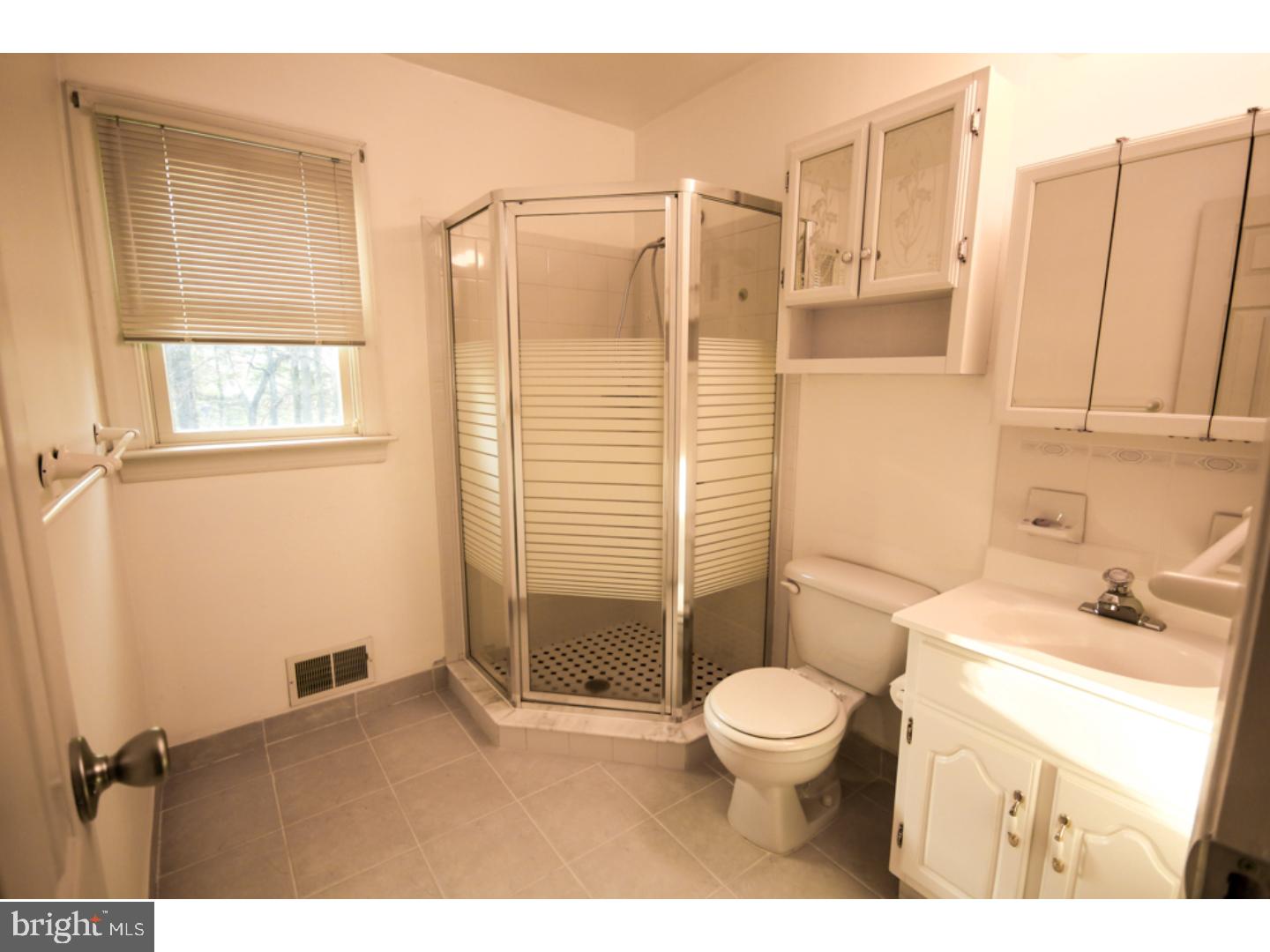 255 Forrest Road Yardley, PA 19067 - Photo 14 of 25 Gallery Image 14