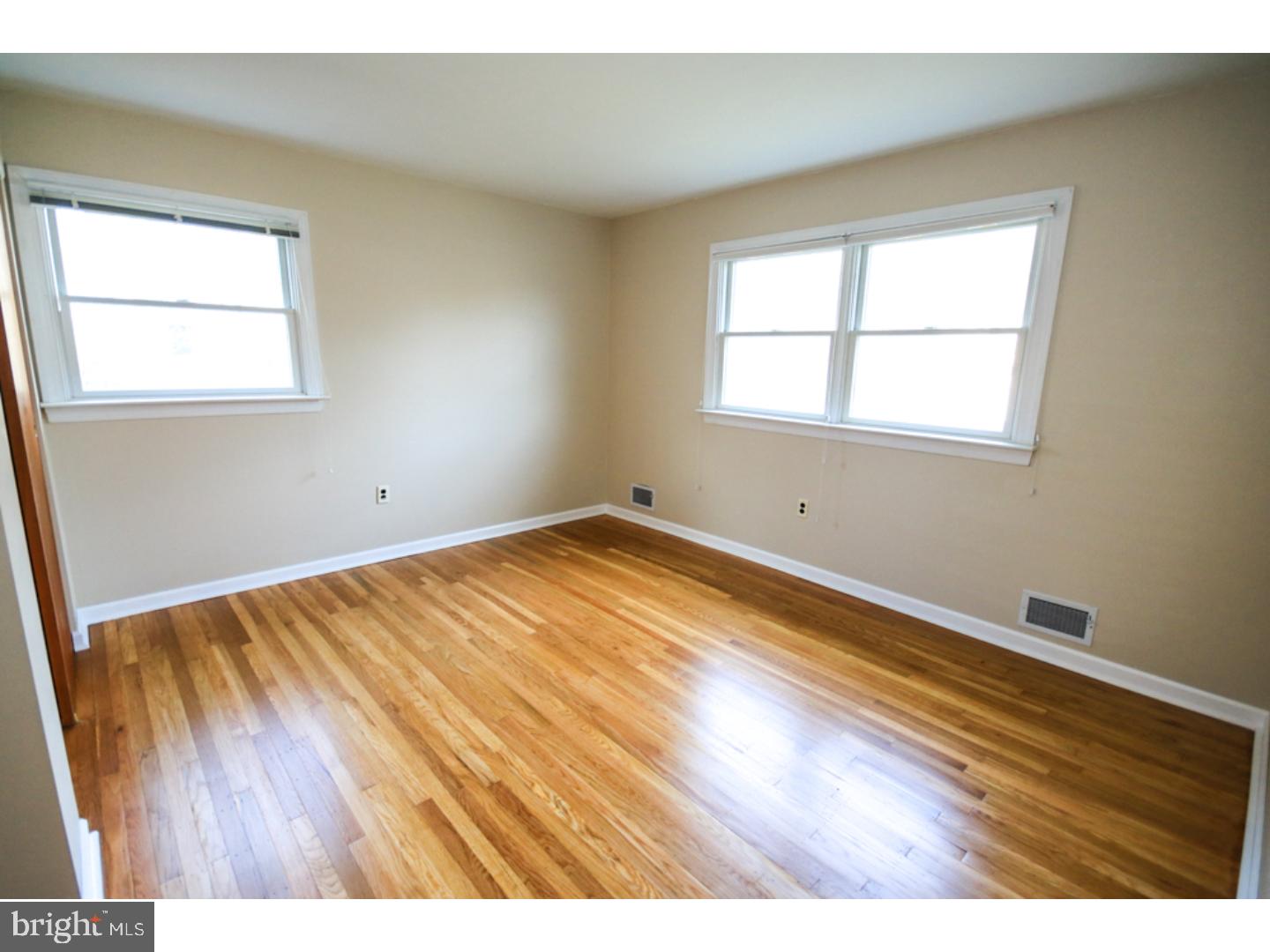 255 Forrest Road Yardley, PA 19067 - Photo 16 of 25 Gallery Image 16