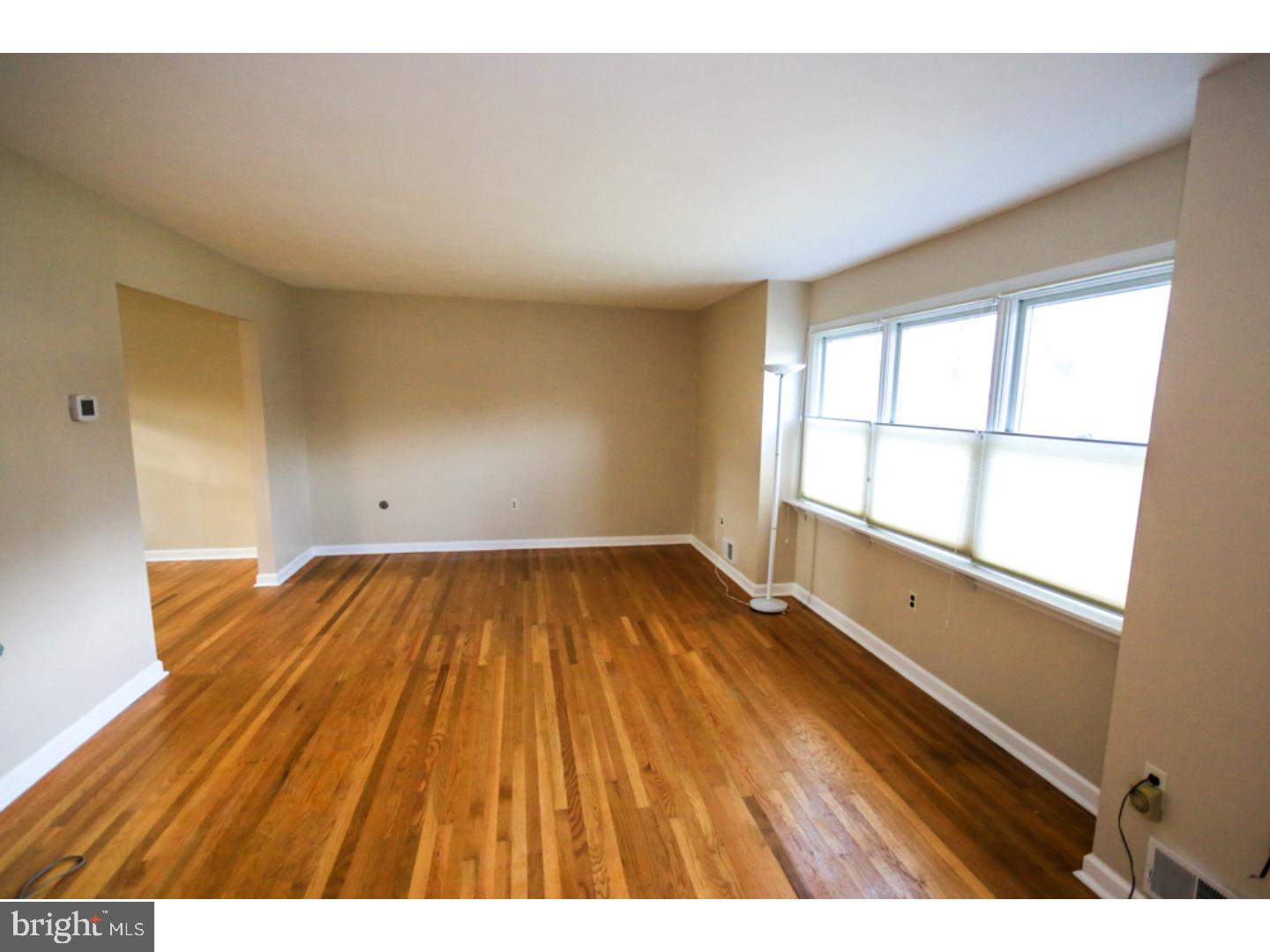 255 Forrest Road Yardley, PA 19067 - Photo 4 of 25 Gallery Image 4