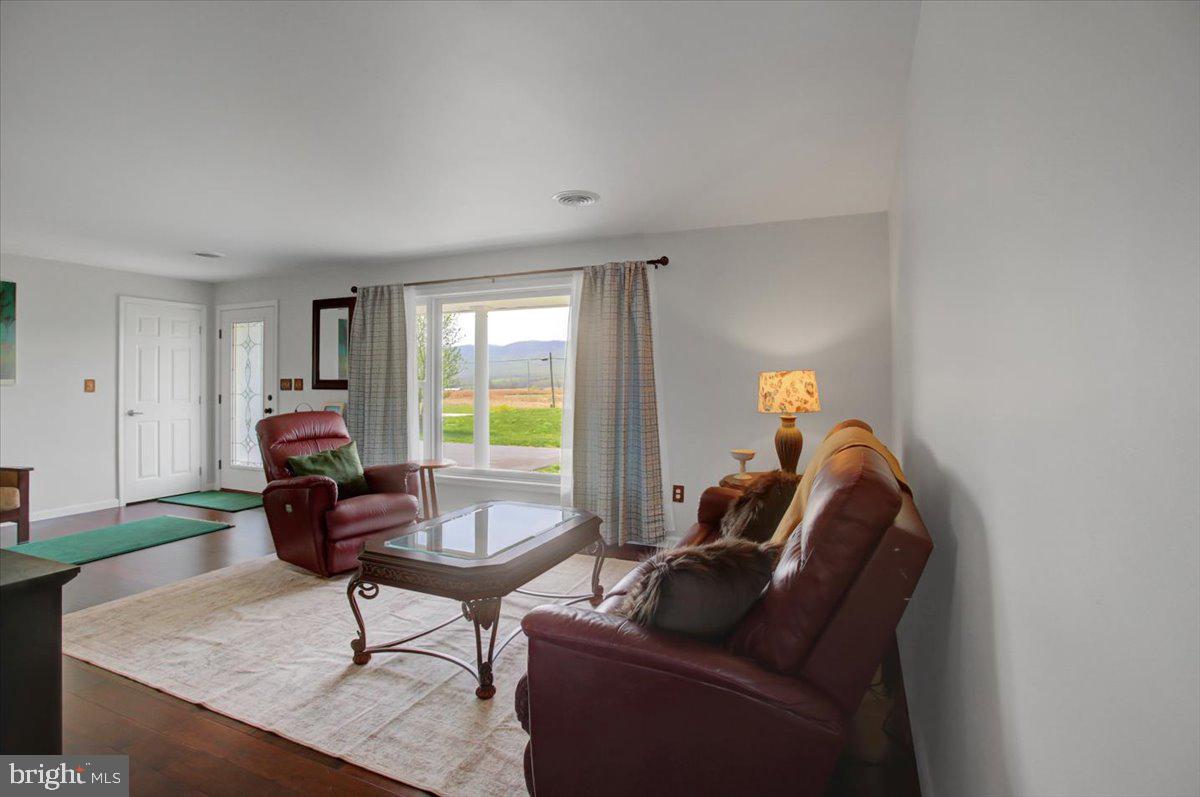 9581 Blue Spring Road Mercersburg, PA 17236 - Photo 15 of 62 Living Room