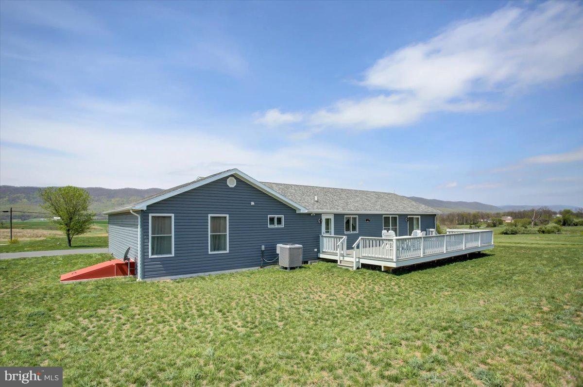 9581 Blue Spring Road Mercersburg, PA 17236 - Photo 50 of 62 Back Deck