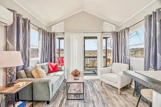 2013 Bedford Court Weatherford, TX 76087 - Photo 25 of 40 a living room with furniture and a large window