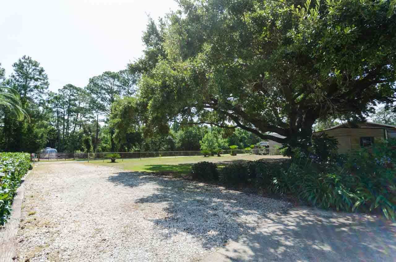 5601 Bob O Link Road Pensacola, FL 32507 - Photo 15 of 31