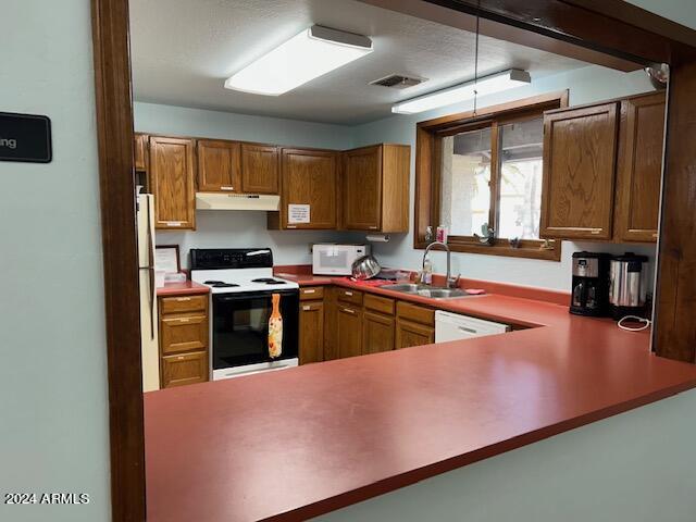 542 South Higley Road, Unit 111 Mesa, AZ 85206 - Photo 37 of 38 Rec Center kitchen