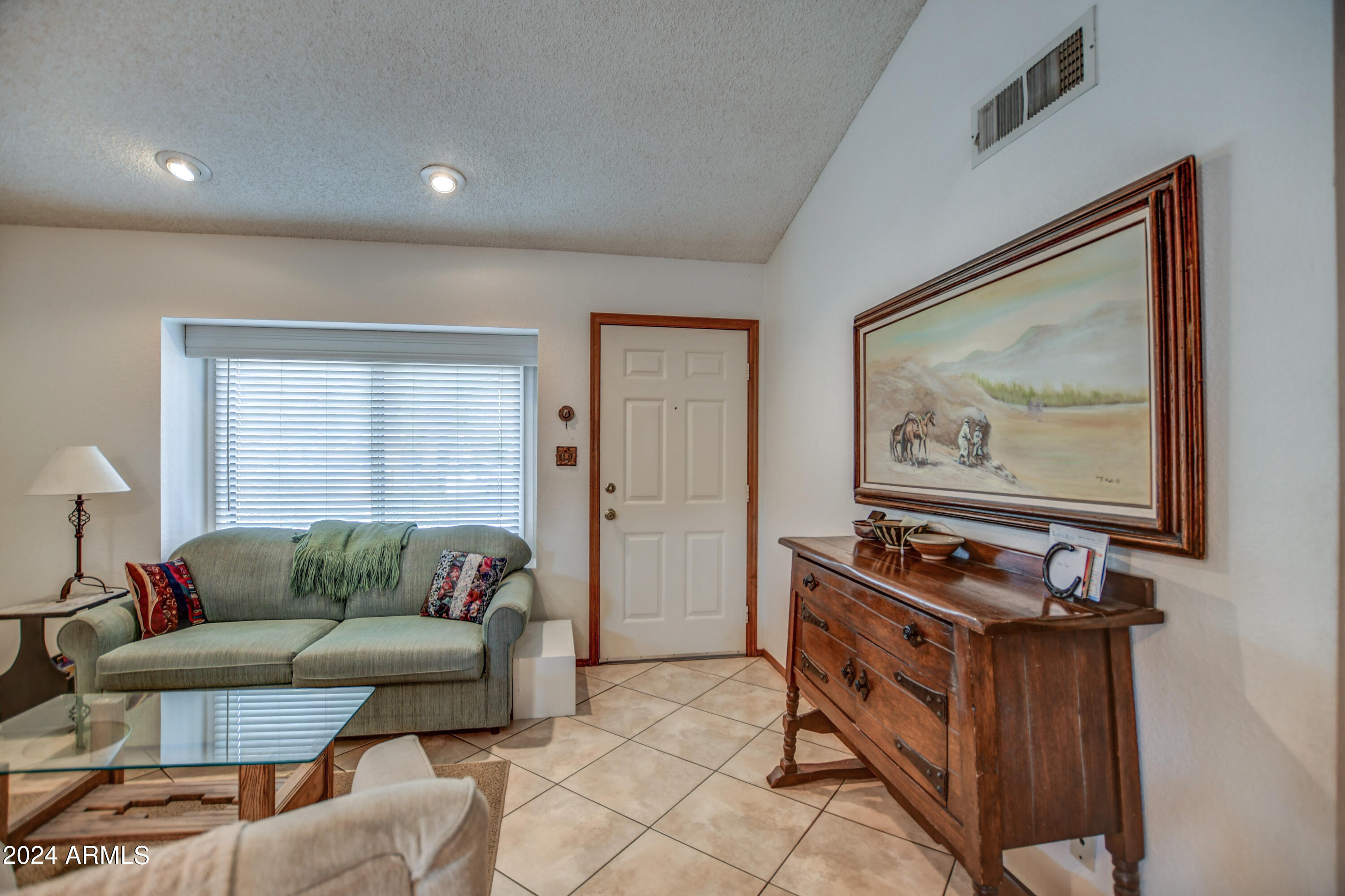542 South Higley Road, Unit 111 Mesa, AZ 85206 - Photo 6 of 38 screened front door
