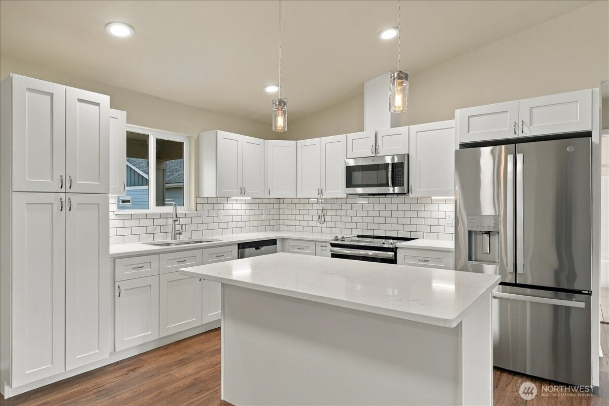 405 Ridgewood Drive Manson, WA 98831 - Photo 8 of 34 Gallery Image 8