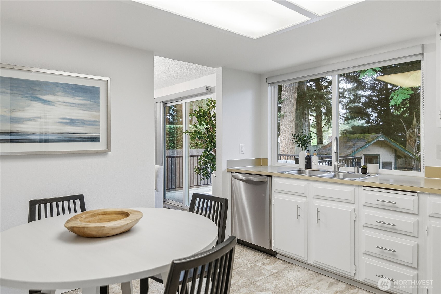 15524 Southeast 179th Street Renton, WA 98058 - Photo 9 of 33