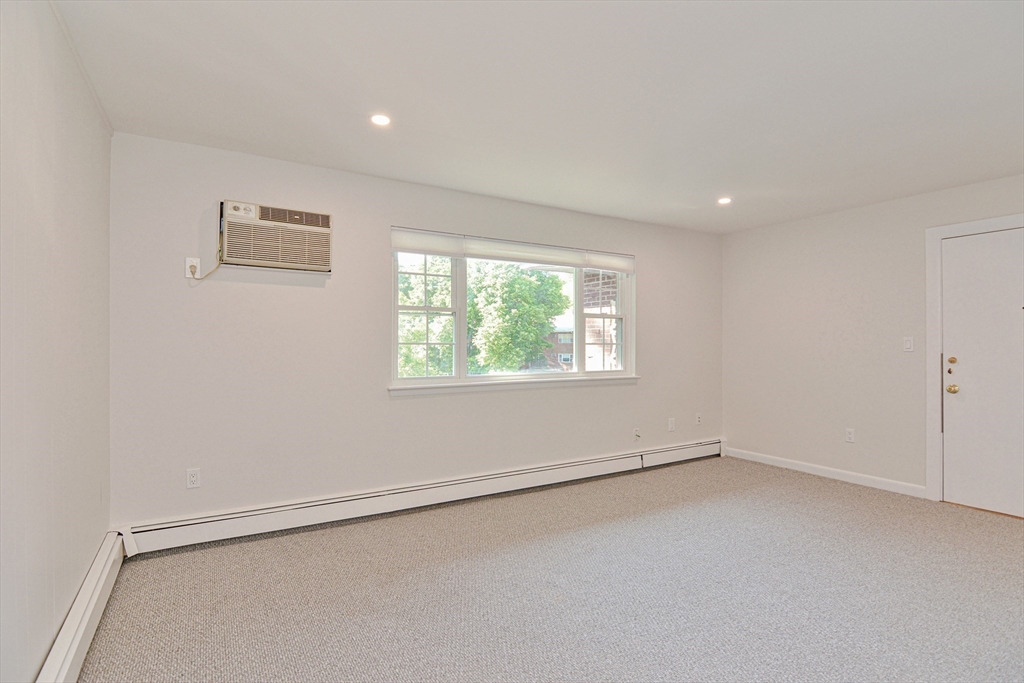 56 Jacqueline Road, Unit 10 Waltham, MA 02452 - Photo 18 of 30