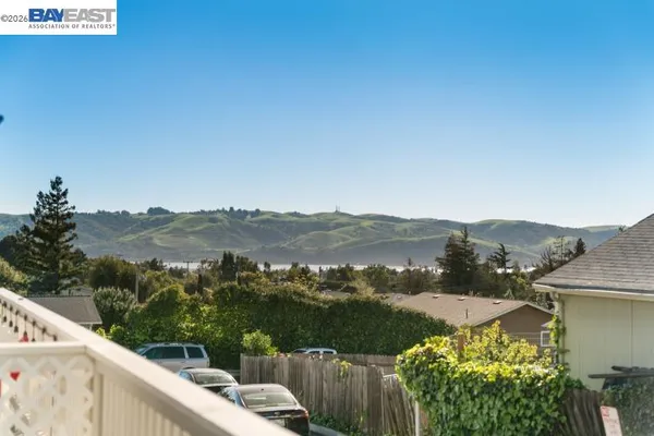 $515,000 | 347 East T Street, Benicia, CA 94510