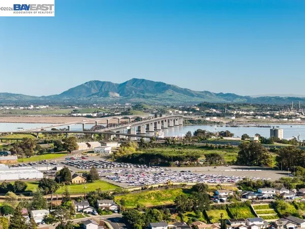$515,000 | 347 East T Street, Benicia, CA 94510