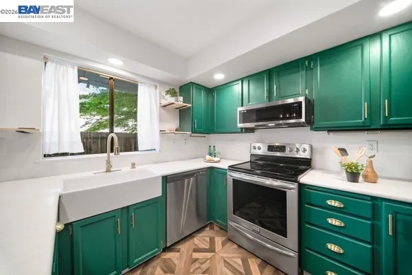 $515,000 | 347 East T Street, Benicia, CA 94510