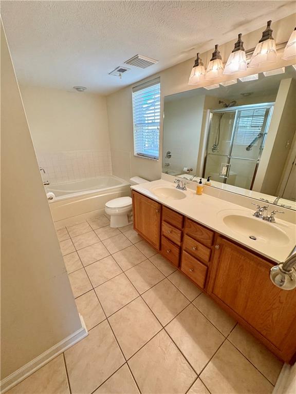 408 Chestnut Lane Apollo, PA 15613 - Photo 13 of 24 a bathroom with a sink a toilet and mirror