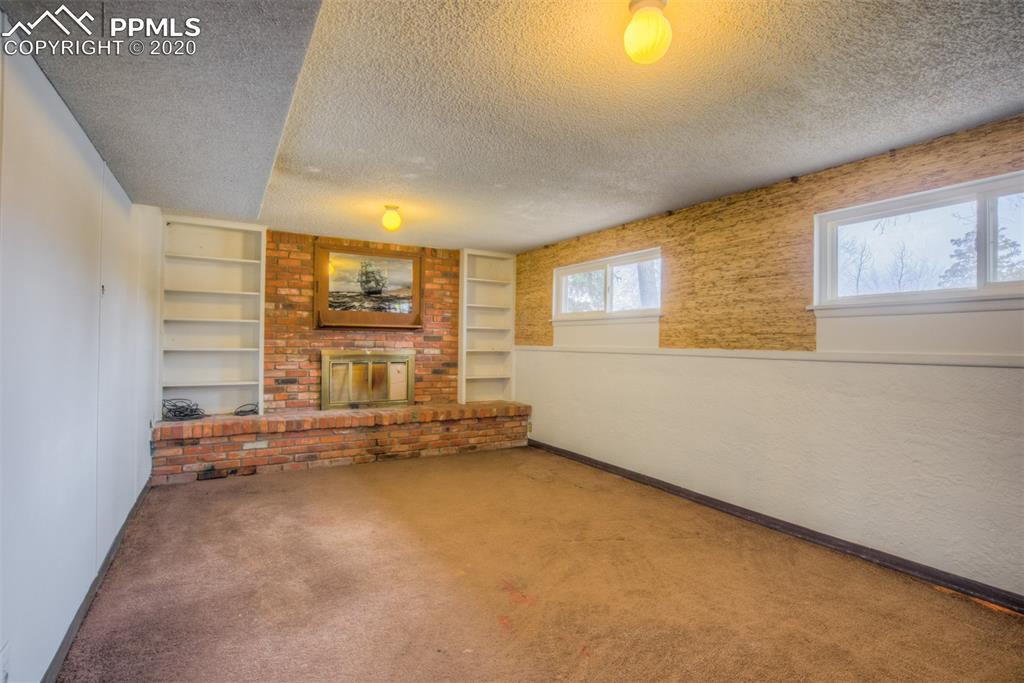 2211 North Chelton Road Colorado Springs, CO 80909 - Photo 19 of 35