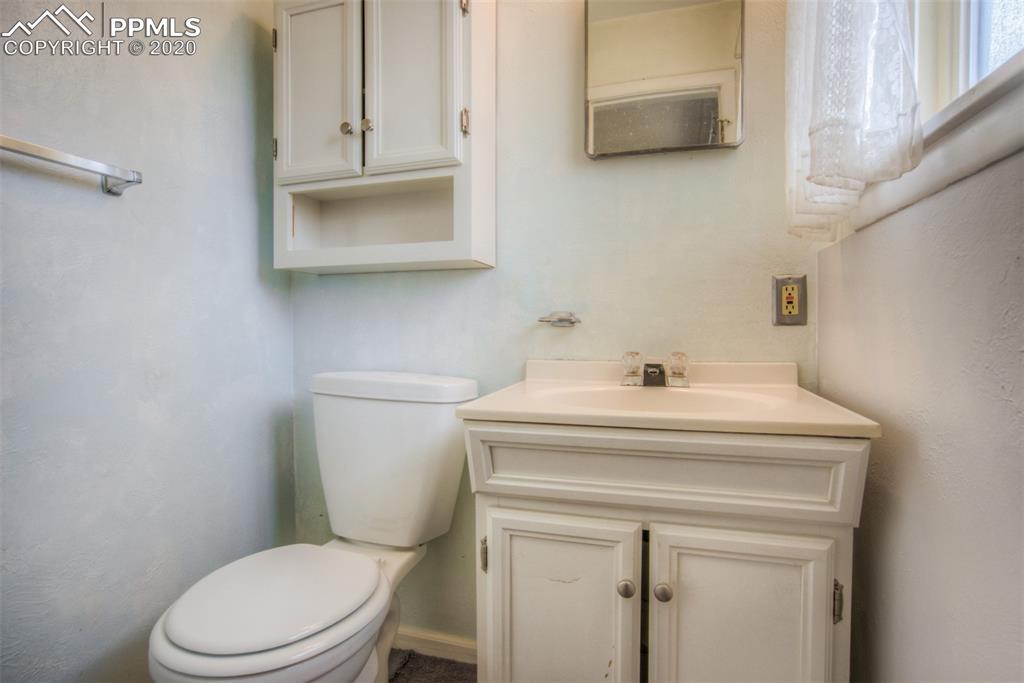 2211 North Chelton Road Colorado Springs, CO 80909 - Photo 26 of 35