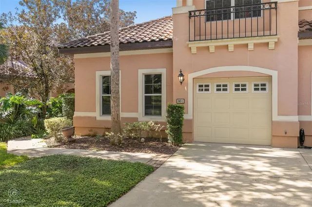 $328,000 | 801 Camino Real, Howey-in-the-Hills, FL 34737