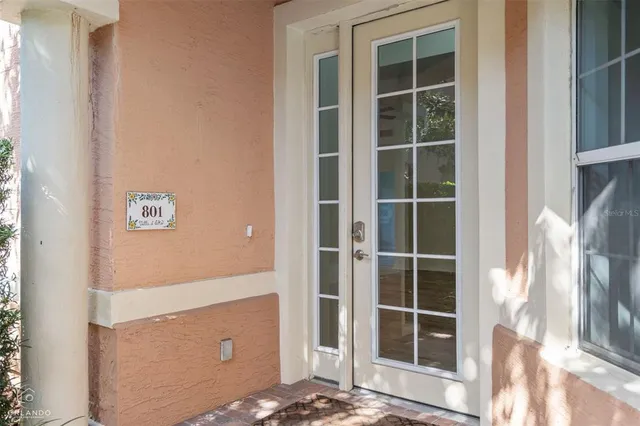 $328,000 | 801 Camino Real, Howey-in-the-Hills, FL 34737