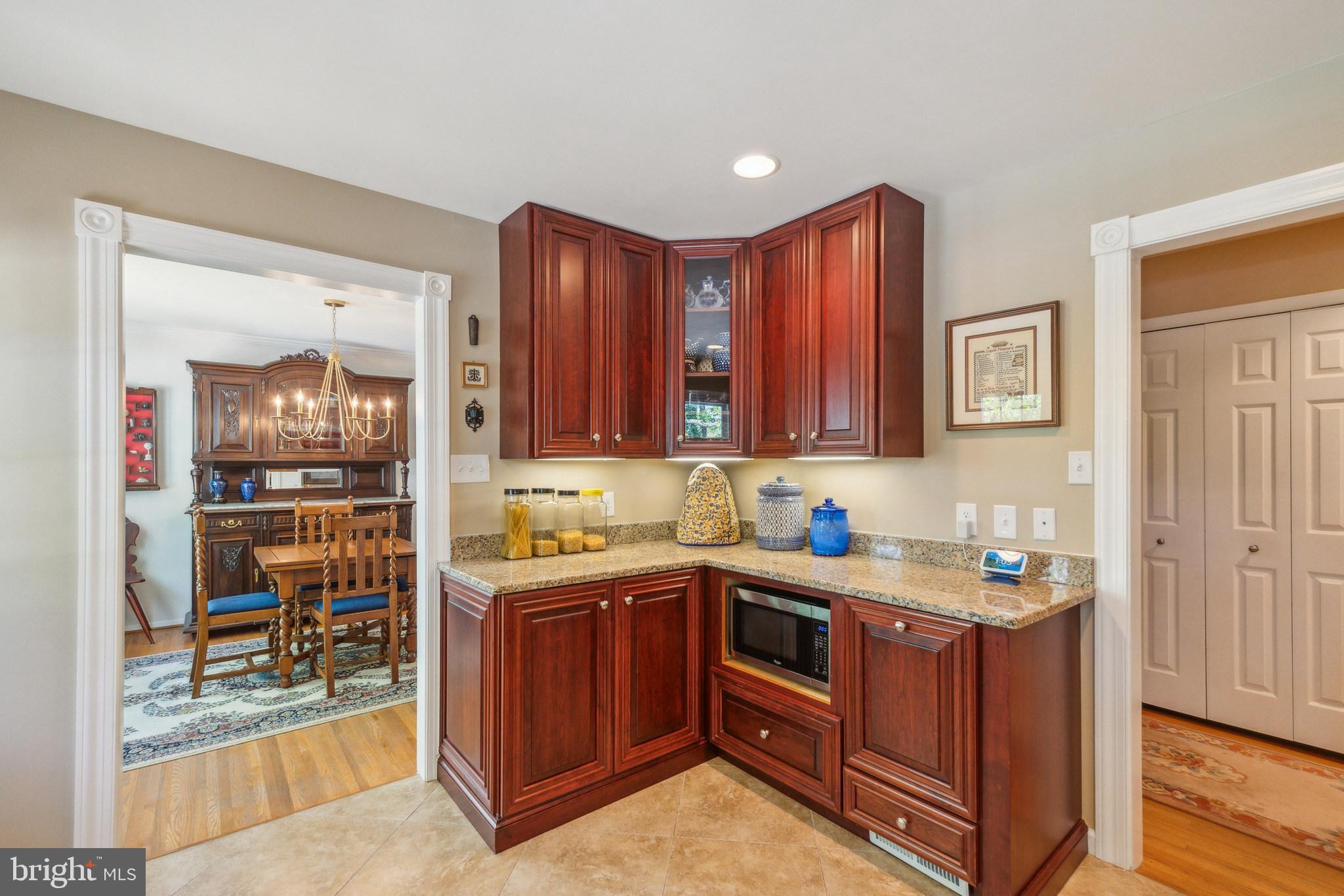 6919 Gillings Road Springfield, VA 22152 - Photo 11 of 48 Gallery Image 11