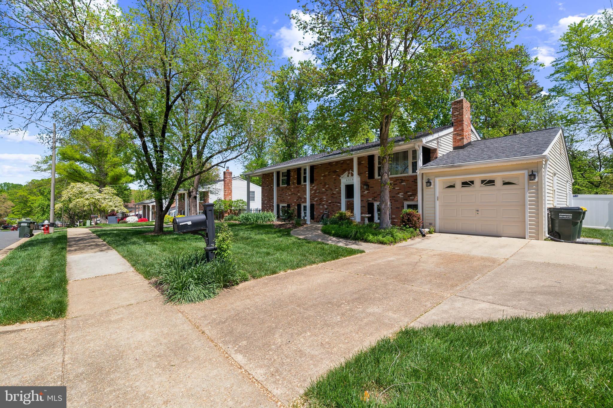 6919 Gillings Road Springfield, VA 22152 - Photo 2 of 48 Gallery Image 2