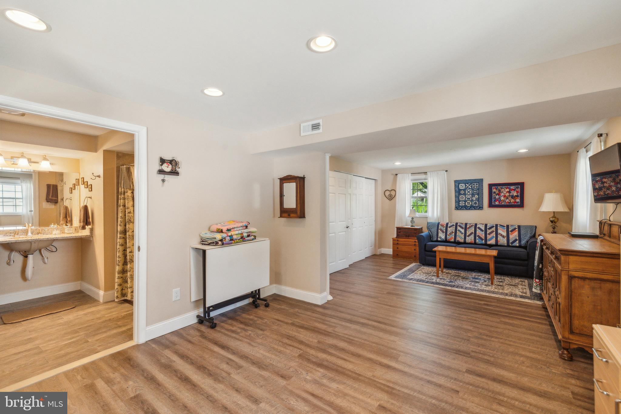 6919 Gillings Road Springfield, VA 22152 - Photo 33 of 48 Gallery Image 33