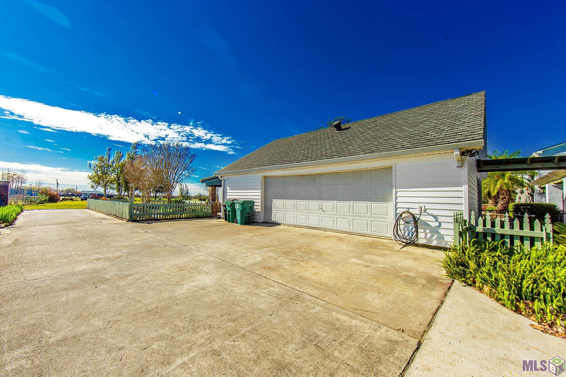 7602 Highway 1 Lockport, LA 70374 - Photo 5 of 46