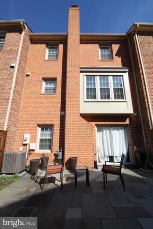 $3,600 | 3139 Stratford Court, Oakton, VA 22124