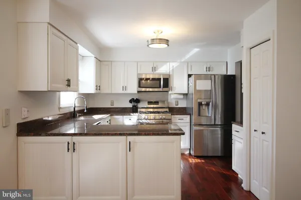$3,600 | 3139 Stratford Court, Oakton, VA 22124